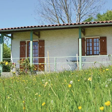 Two-bedroom In St Bressou *