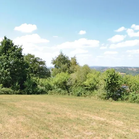 Two-bedroom In St Bressou Prázdninový dům *