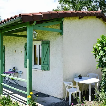 Two-bedroom In St Bressou Prázdninový dům *