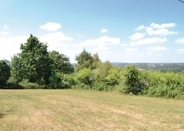 Two-bedroom In St Bressou Ferienhaus *