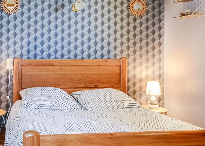 Two-bedroom In St Bressou *